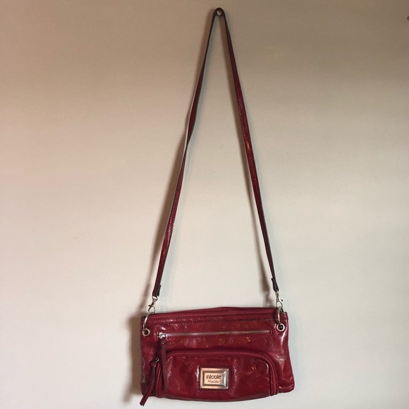 Crossbody red. - Picture 2 of 5